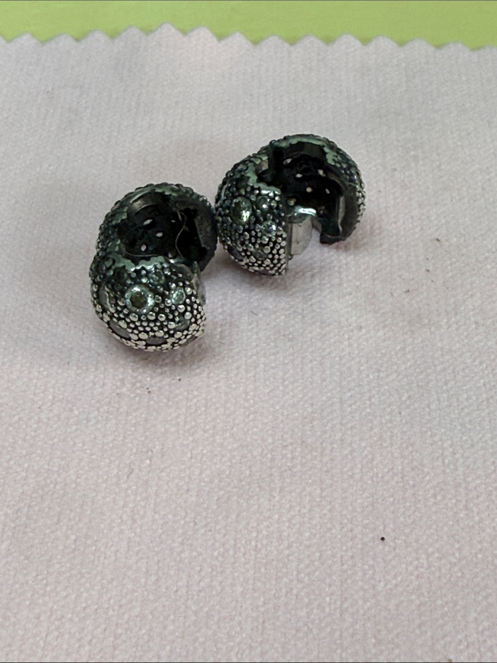 Pandora charms - Picture 2 of 3